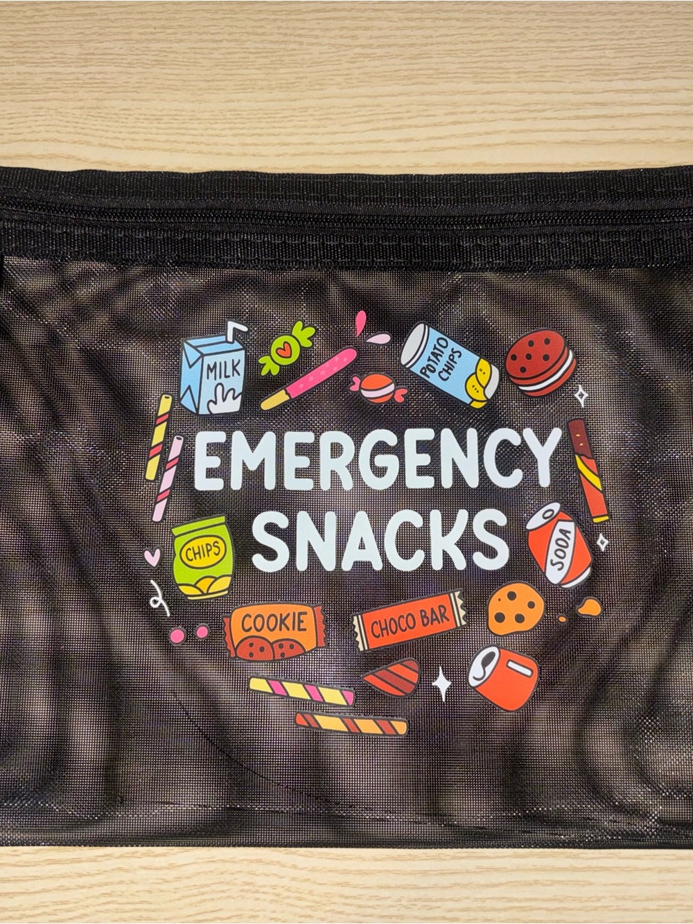 ๐๏ธ Vacation Family Emergency Snacks Mesh Carrying Case - Picture 5 of 6